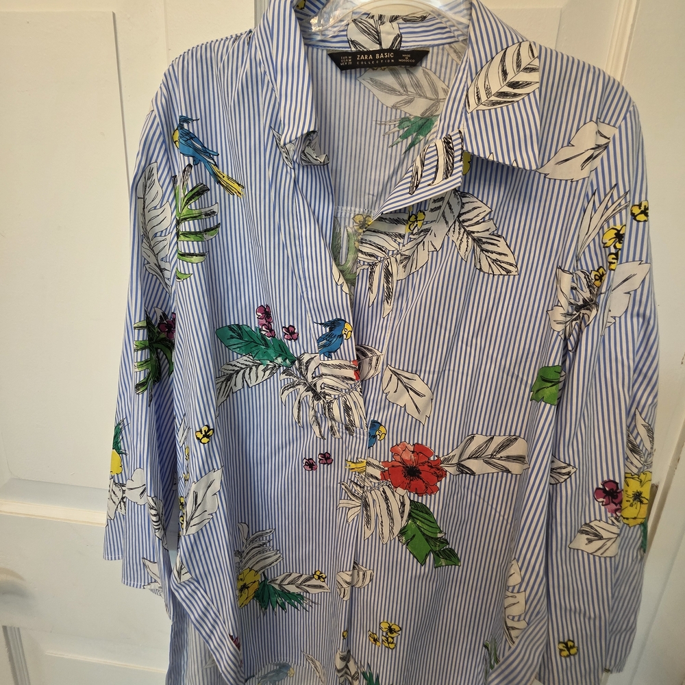 Zara Blue and Green Casual Button Down Shirt with Floral Design